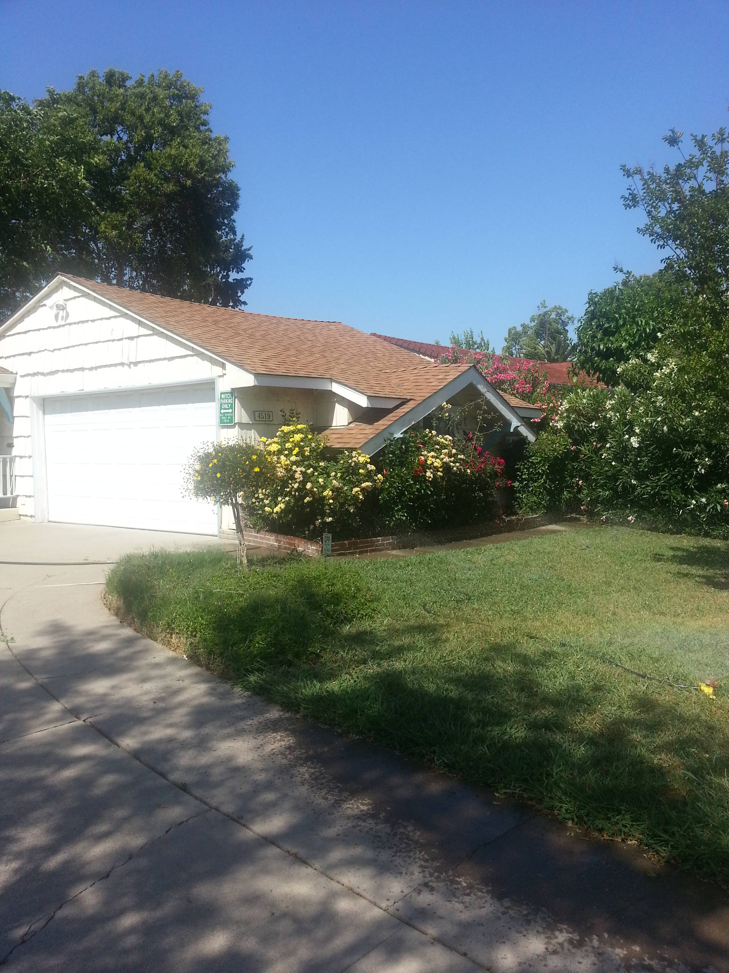Cute Home in Parkway Estates, Sacramento